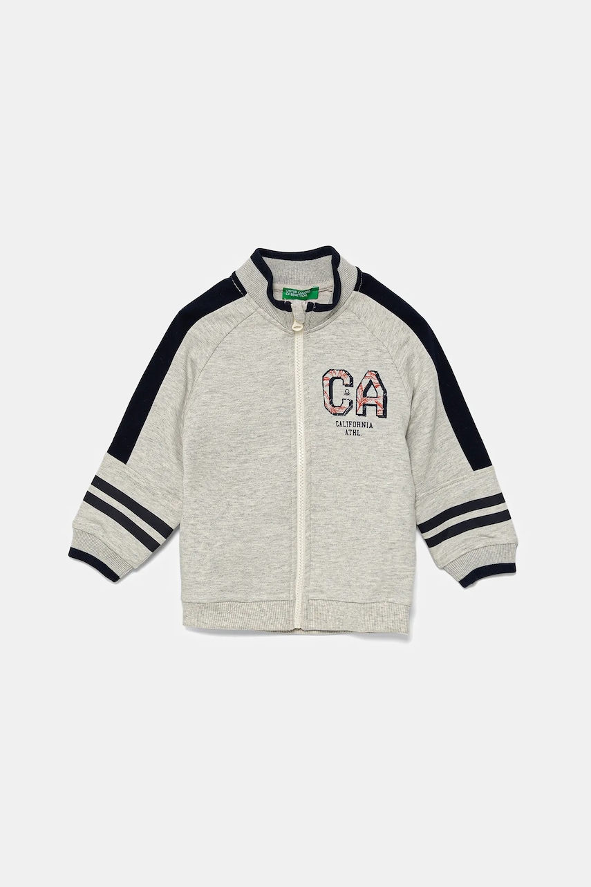 United Colors of Benetton hanorac de bumbac pentru copii culoarea gri, cu imprimeu, 3BC1G503R