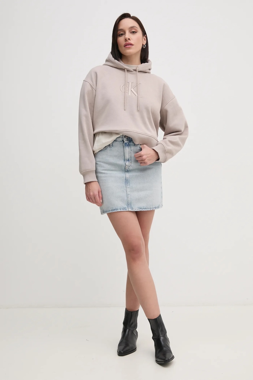 Кофта Calvin Klein Jeans женская цвет бежевый с капюшоном с аппликацией J20J224718 Кофта Calvin Klein Jeans женская цвет бежевый с капюшоном с аппликацией J20J224718