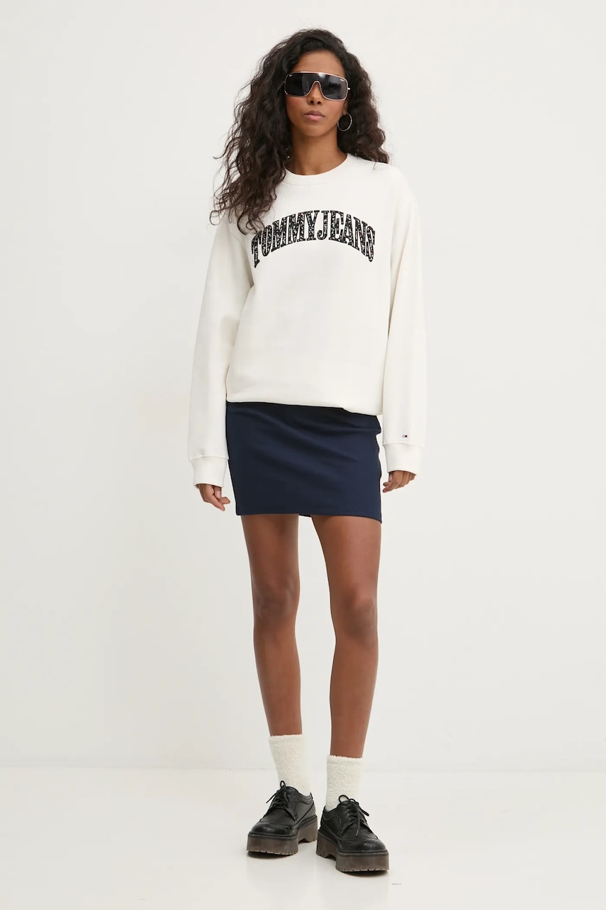 Кофта Tommy Jeans женская цвет бежевый с аппликацией DW0DW20172 Кофта Tommy Jeans женская цвет бежевый с аппликацией DW0DW20172