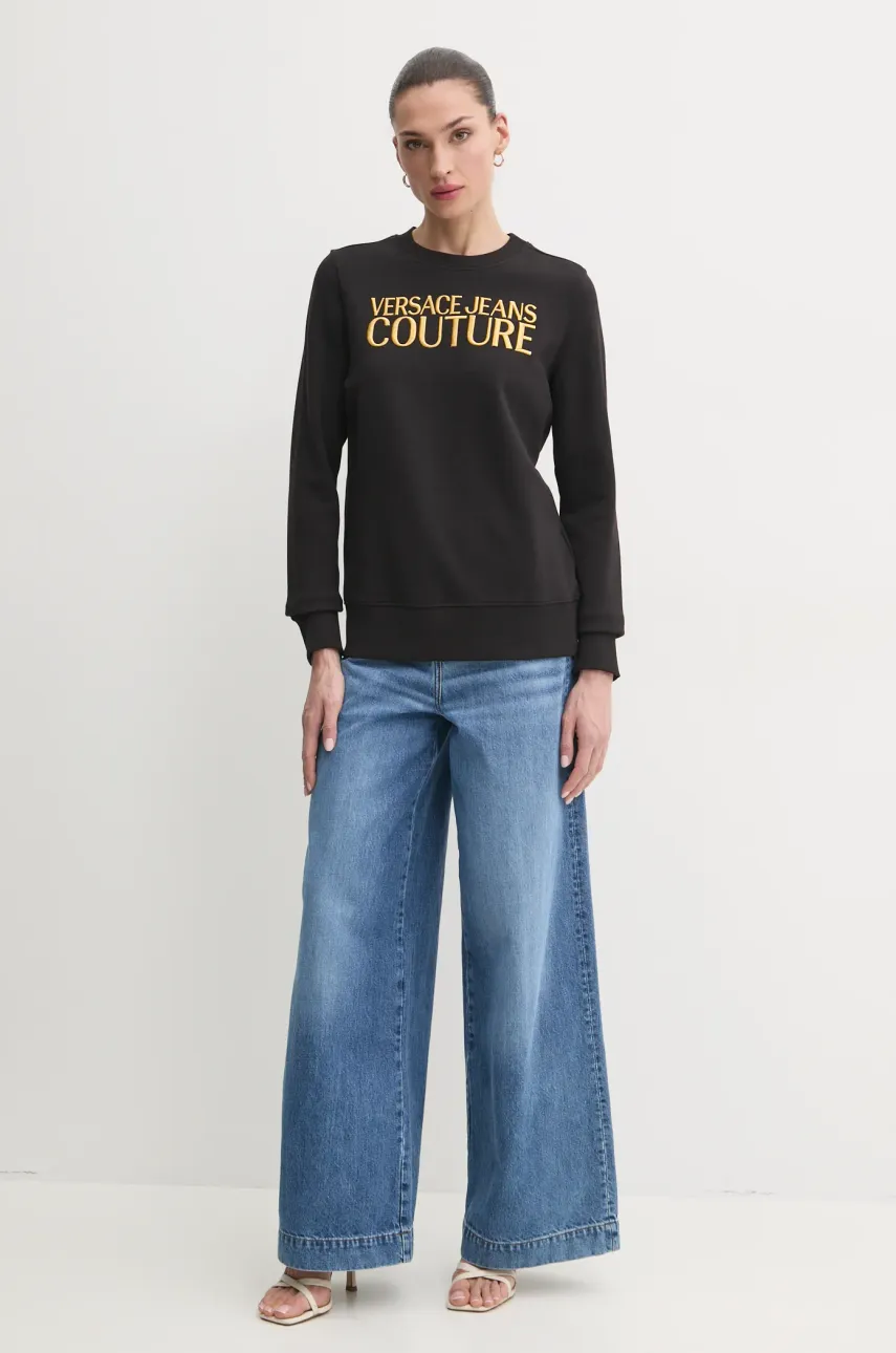 Хлопковая кофта Versace Jeans Couture женская цвет чёрный с аппликацией 78HAIT06 CF01T Хлопковая кофта Versace Jeans Couture женская цвет чёрный с аппликацией 78HAIT06 CF01T