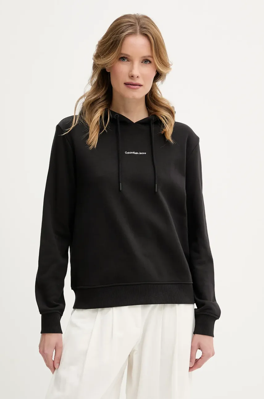 Хлопковая кофта Calvin Klein Jeans женская цвет чёрный с капюшоном с аппликацией J20J225368 Хлопковая кофта Calvin Klein Jeans женская цвет чёрный с капюшоном с аппликацией J20J225368
