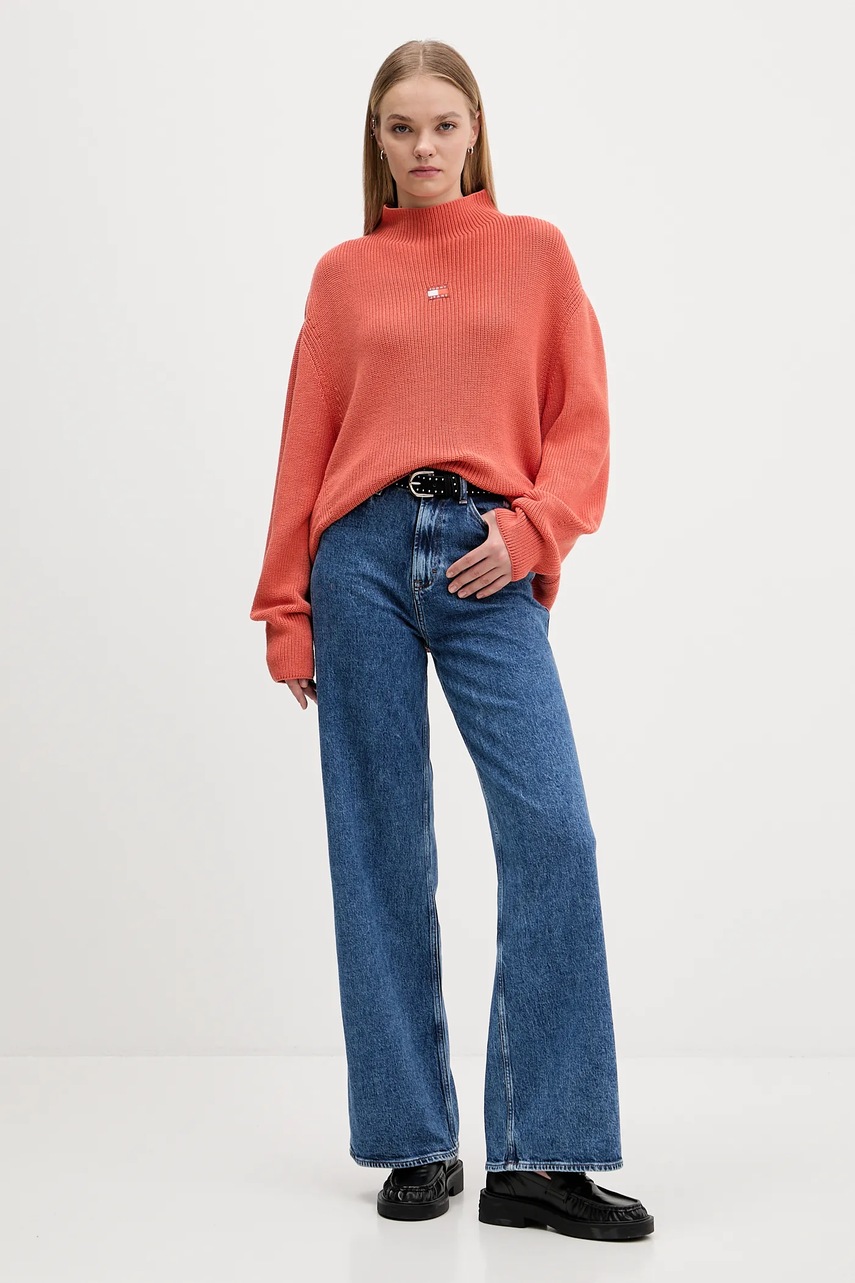 Хлопковый свитер Tommy Jeans цвет оранжевый с полугольфом DW0DW21676 Хлопковый свитер Tommy Jeans цвет оранжевый с полугольфом DW0DW21676