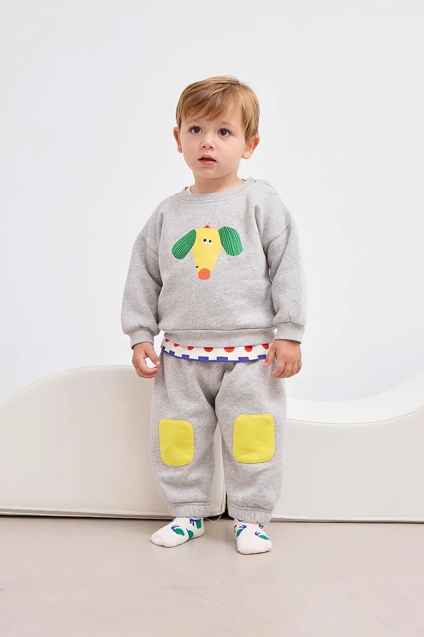 Bobo Choses hanorac de bumbac pentru bebelusi Happy Dog culoarea gri, cu imprimeu, 125AB029 Bobo Choses hanorac de bumbac pentru bebelusi Happy Dog culoarea gri, cu imprimeu, 125AB029