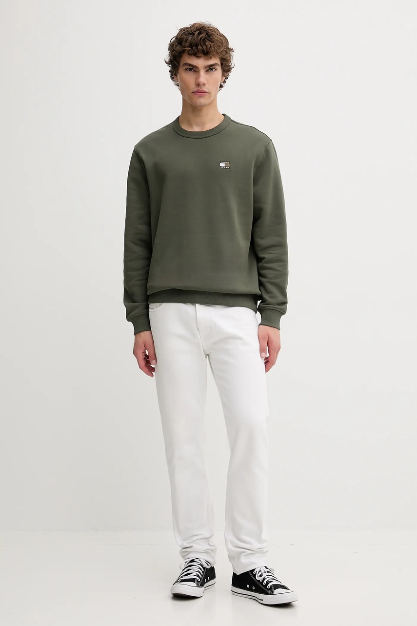 Хлопковая кофта Tommy Jeans цвет зелёный с аппликацией DM0DM20660