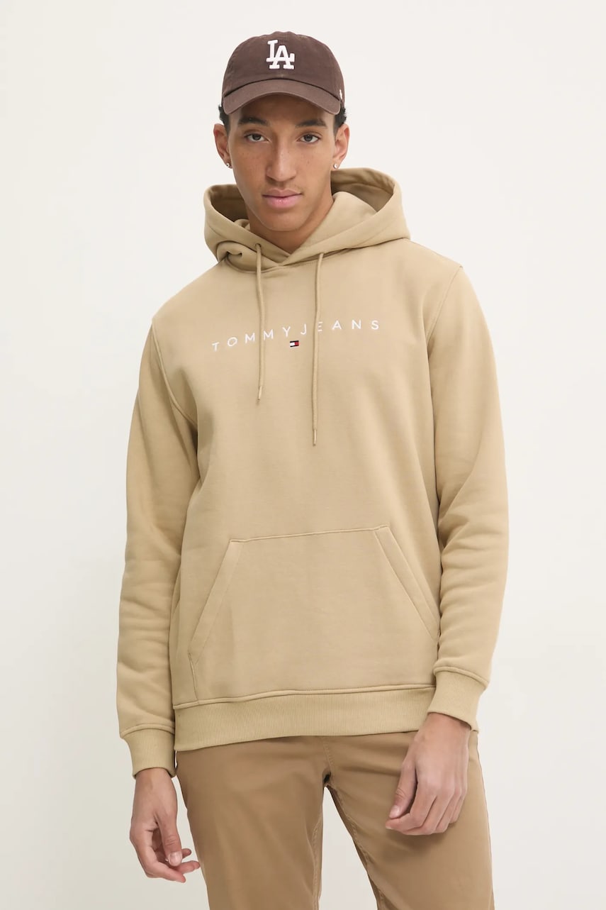 Tommy Jeans bluză bărbați, culoarea bej, cu glugă, cu imprimeu, DM0DM20746 Tommy Jeans bluză bărbați, culoarea bej, cu glugă, cu imprimeu, DM0DM20746