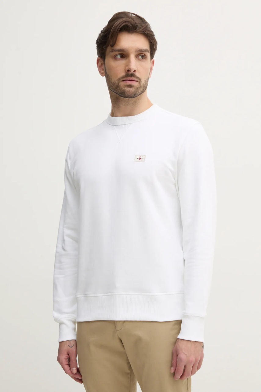 

Памучен суичър Calvin Klein Jeans в черно с изчистен дизайн J30J327115, Бял