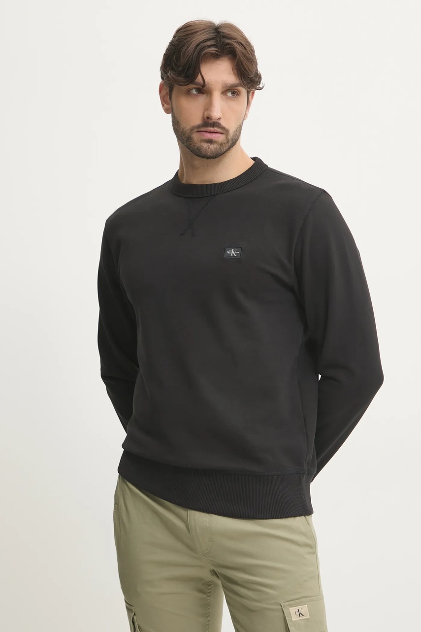 

Памучен суичър Calvin Klein Jeans в черно с изчистен дизайн J30J327115, Черен