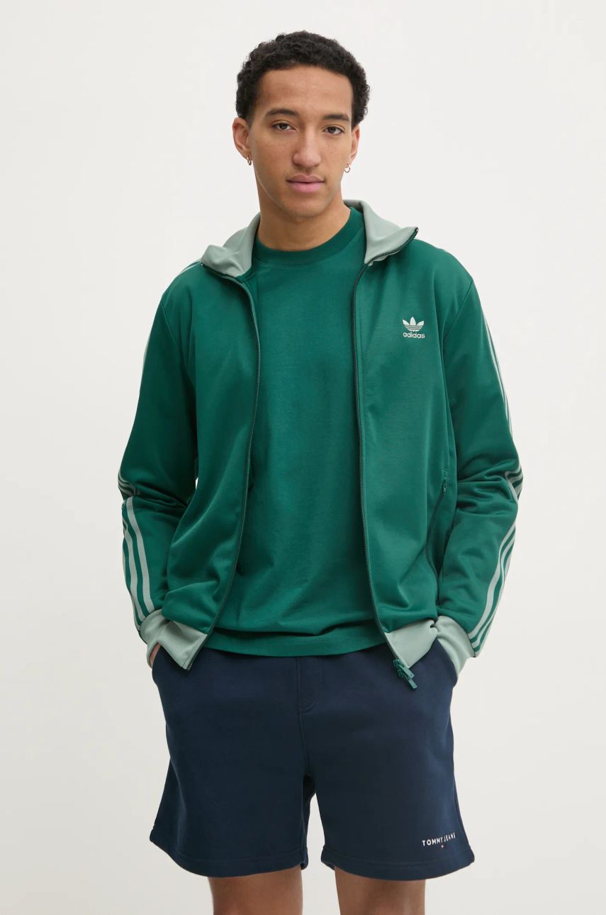 adidas Originals bluză CLASSIC TT bărbați, culoarea verde, cu imprimeu, JP2520