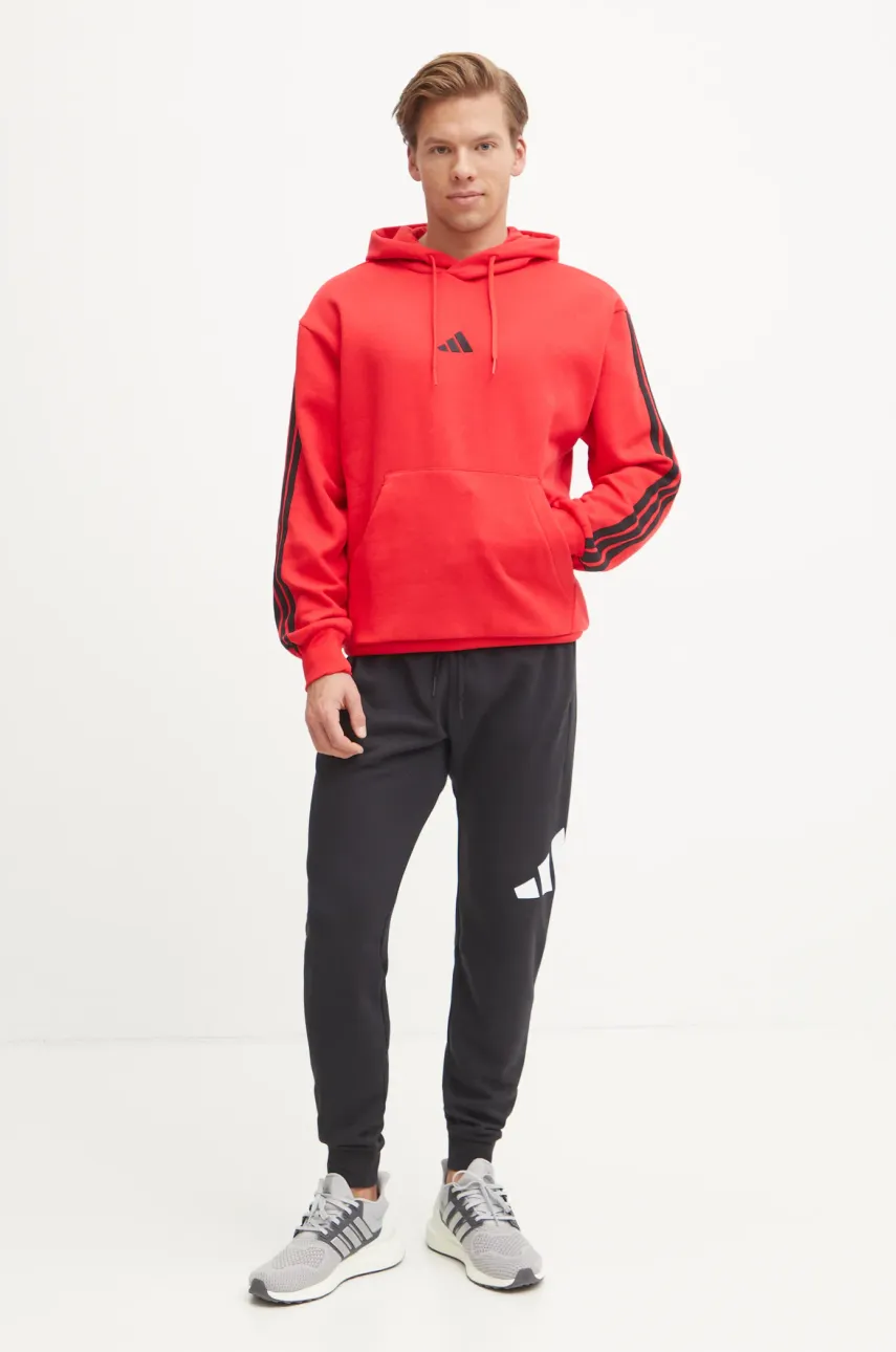 Кофта adidas Essentials мужская цвет красный с капюшоном с аппликацией JE6298 Кофта adidas Essentials мужская цвет красный с капюшоном с аппликацией JE6298