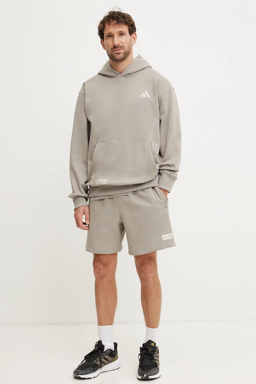 Хлопковая кофта adidas x Mercedes мужская цвет бежевый с капюшоном с принтом JW3081 Хлопковая кофта adidas x Mercedes мужская цвет бежевый с капюшоном с принтом JW3081