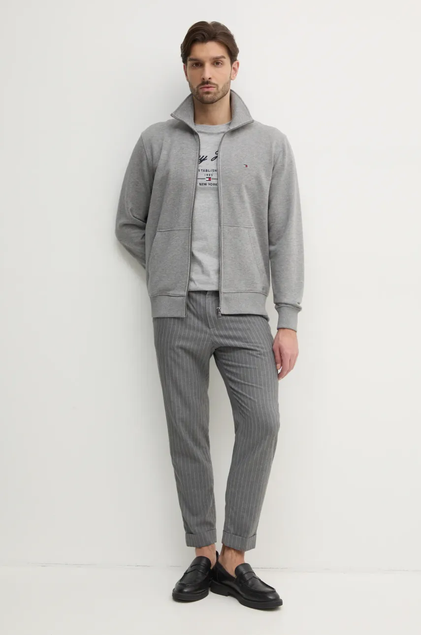Хлопковая кофта Tommy Hilfiger мужская цвет серый однотонная MW0MW38084 Хлопковая кофта Tommy Hilfiger мужская цвет серый однотонная MW0MW38084