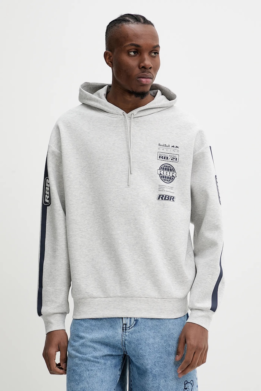 Red Bull Racing x Pepe Jeans bluza LOGO STACK HOODY barbati, culoarea gri, cu glugă, cu imprimeu, RM580013 Red Bull Racing x Pepe Jeans bluza LOGO STACK HOODY barbati, culoarea gri, cu glugă, cu imprimeu, RM580013