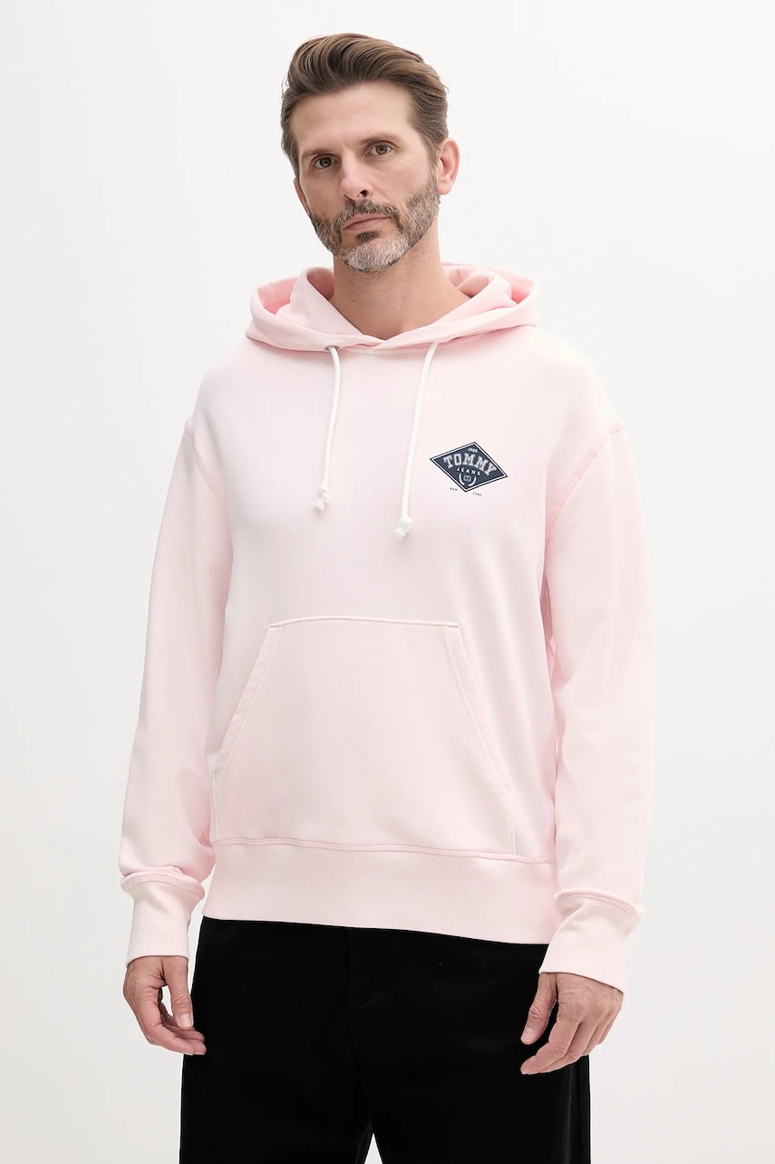 Tommy Jeans hanorac de bumbac bărbați, culoarea roz, cu glugă, cu imprimeu, DM0DM20840 Tommy Jeans hanorac de bumbac bărbați, culoarea roz, cu glugă, cu imprimeu, DM0DM20840
