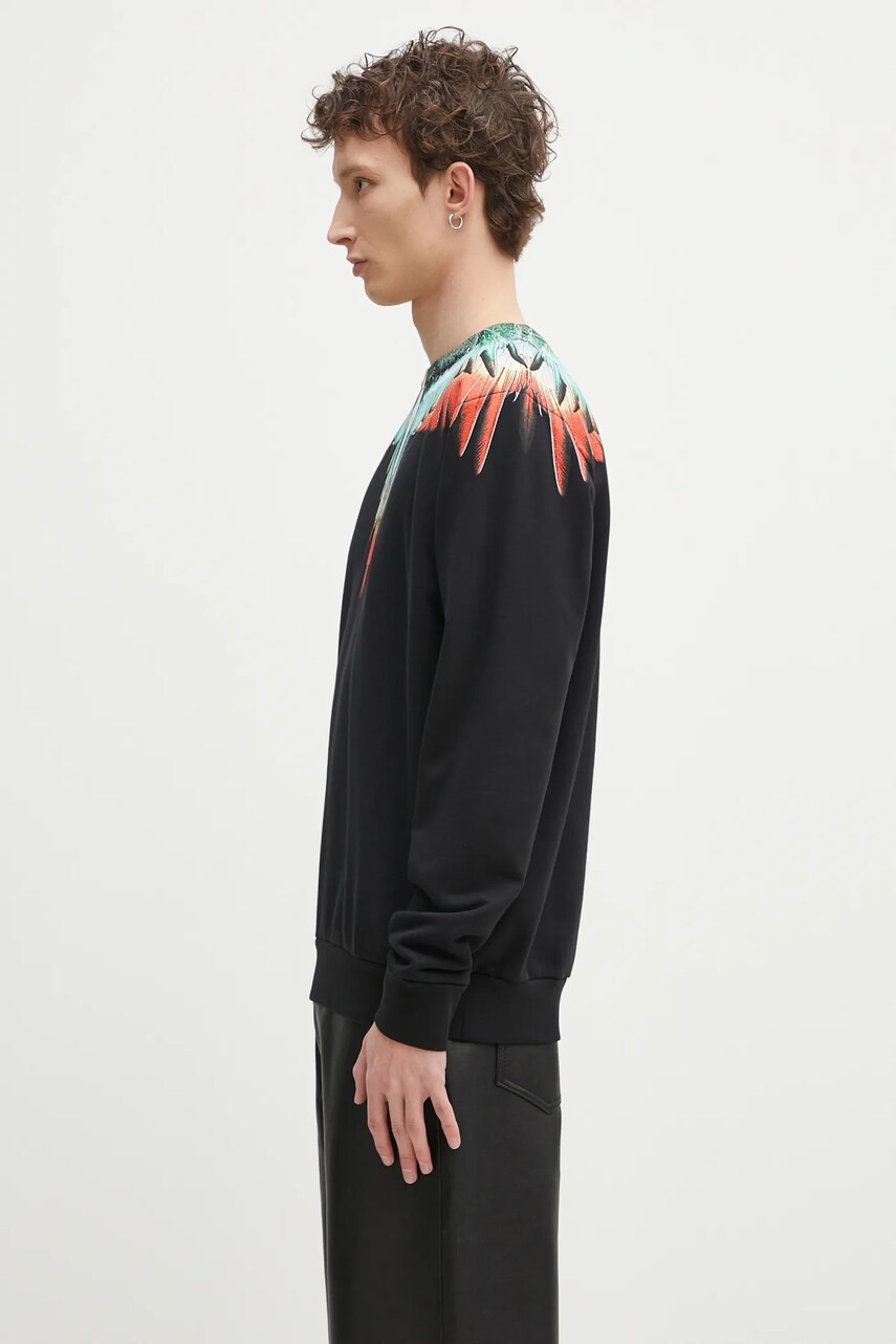 Хлопковая кофта Marcelo Burlon Icon Wings Regular Crewneck Black Multic мужская цвет чёрный с принтом CMBA009S25FLE0011084 Хлопковая кофта Marcelo Burlon Icon Wings Regular Crewneck Black Multic мужская цвет чёрный с принтом CMBA009S25FLE0011084