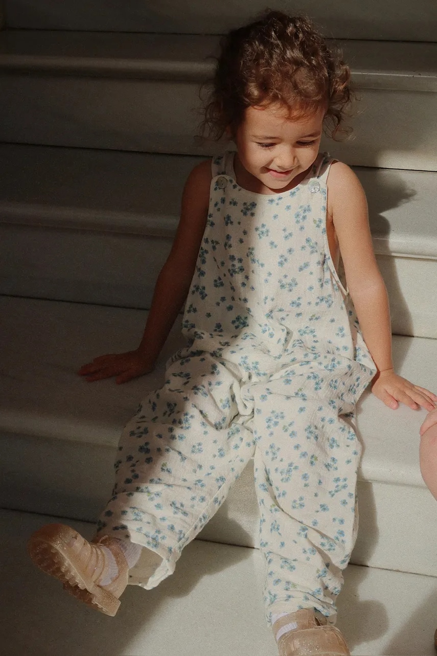 Konges Sløjd salopeta bebelusi din bumbac RHW x KS MIOBLU OVERALLS GOTS Rosie Huntington Whiteley KS103614