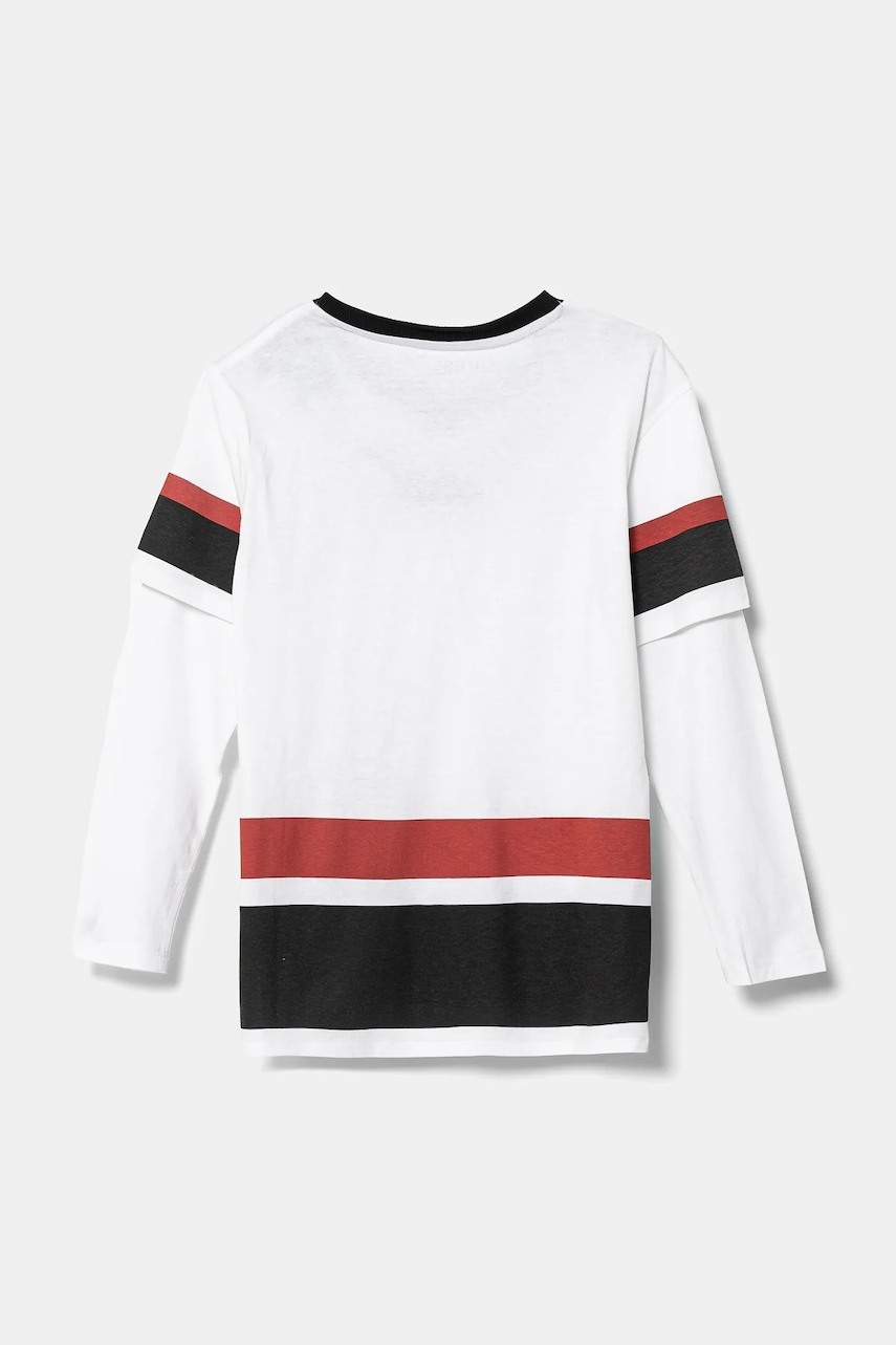 Хлопковый детский лонгслив Guess цвет белый с принтом L5RI10 K8HM4 Хлопковый детский лонгслив Guess цвет белый с принтом L5RI10 K8HM4