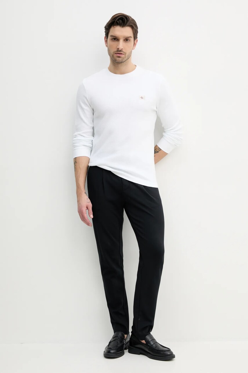 Хлопковый лонгслив Calvin Klein Jeans цвет белый однотонный J30J327117 Хлопковый лонгслив Calvin Klein Jeans цвет белый однотонный J30J327117