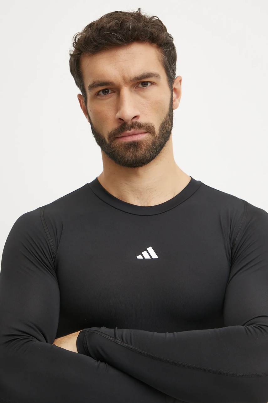 Μακρυμάνικο προπόνησης adidas Performance Techfit χρώμα: μαύρο, JE6702 φωτογραφία