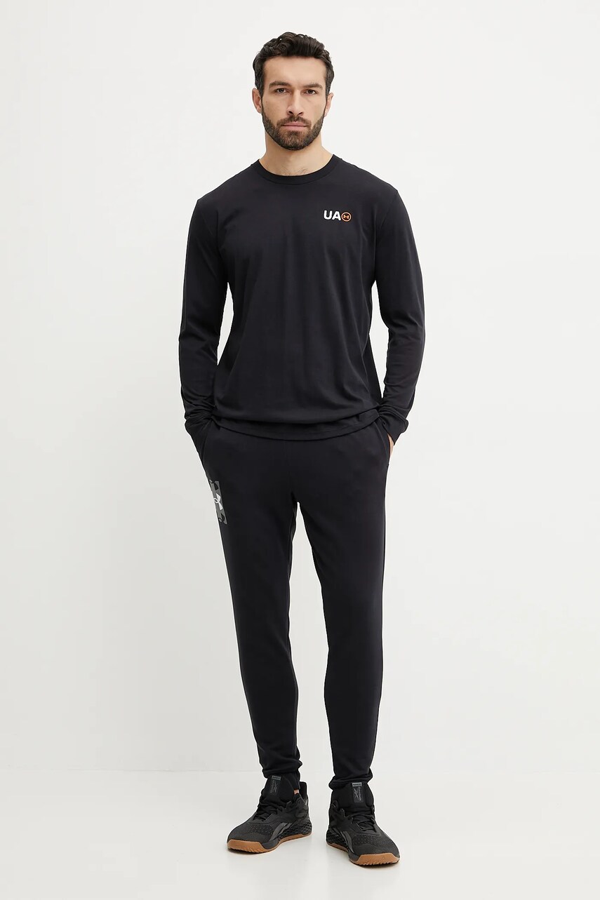 Лонгслив для тренировок Under Armour Workwear Logo цвет чёрный с принтом 1390167 Лонгслив для тренировок Under Armour Workwear Logo цвет чёрный с принтом 1390167