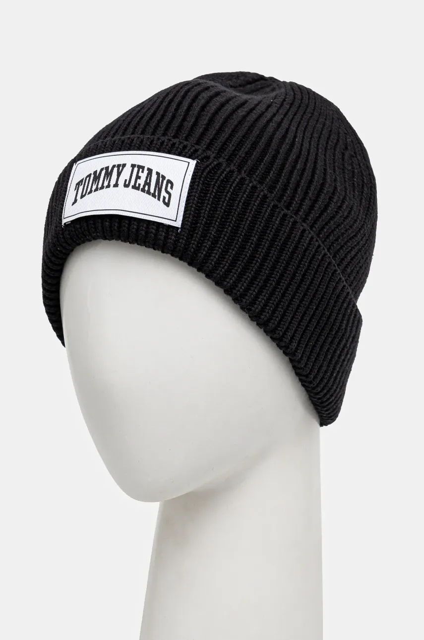Шапка Tommy Jeans цвет чёрный AW0AW16993 Шапка Tommy Jeans цвет чёрный AW0AW16993
