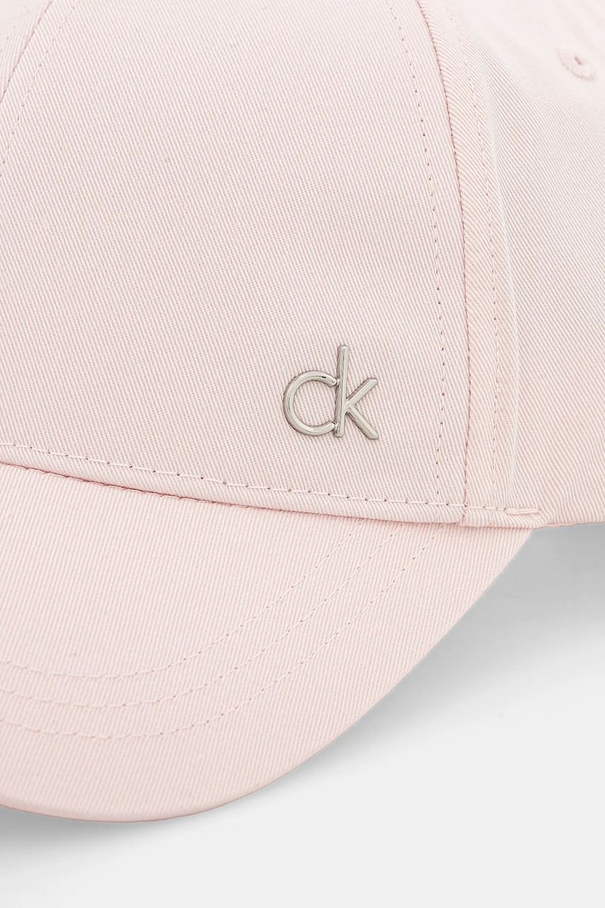 Хлопковая кепка Calvin Klein цвет белый с аппликацией K60K613102 Хлопковая кепка Calvin Klein цвет белый с аппликацией K60K613102