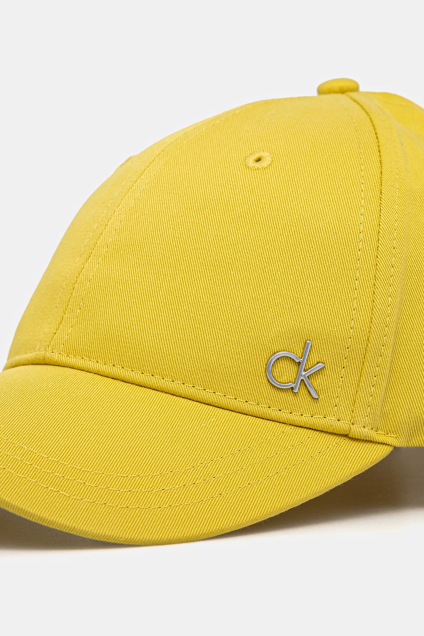 Хлопковая кепка Calvin Klein цвет жёлтый с аппликацией K60K613102 Хлопковая кепка Calvin Klein цвет жёлтый с аппликацией K60K613102