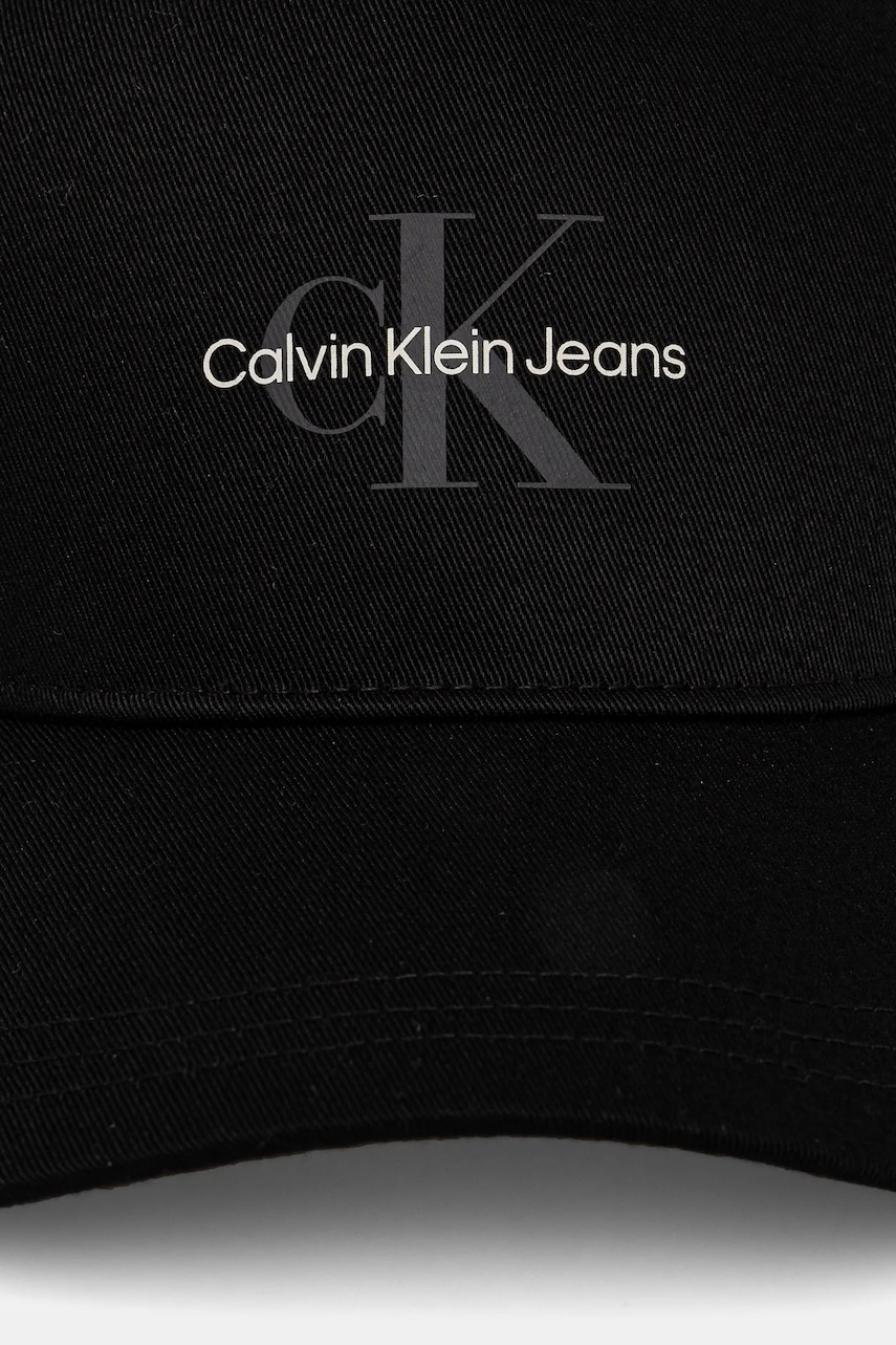 Кепка Calvin Klein Jeans цвет чёрный с принтом K60K613056 Кепка Calvin Klein Jeans цвет чёрный с принтом K60K613056