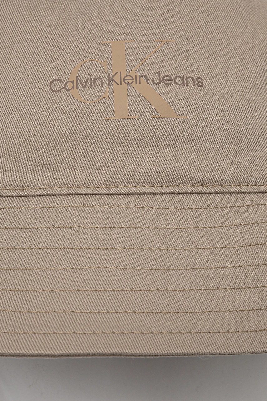 Шляпа Calvin Klein Jeans цвет бежевый K60K613119 Шляпа Calvin Klein Jeans цвет бежевый K60K613119