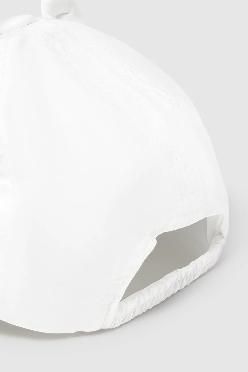 Дитяча бавовняна кепка Mayoral колір білий однотонна 10884
