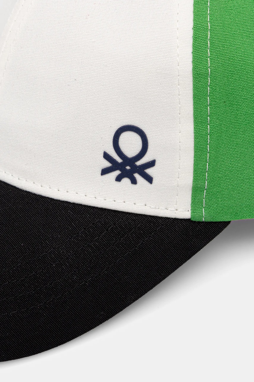 Кепка United Colors of Benetton цвет белый однотонная 6L1ECA025 Кепка United Colors of Benetton цвет белый однотонная 6L1ECA025