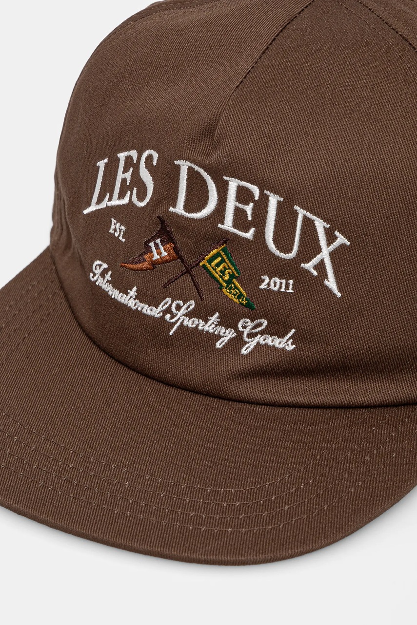 Хлопковая кепка Les Deux цвет коричневый с аппликацией LDM703043