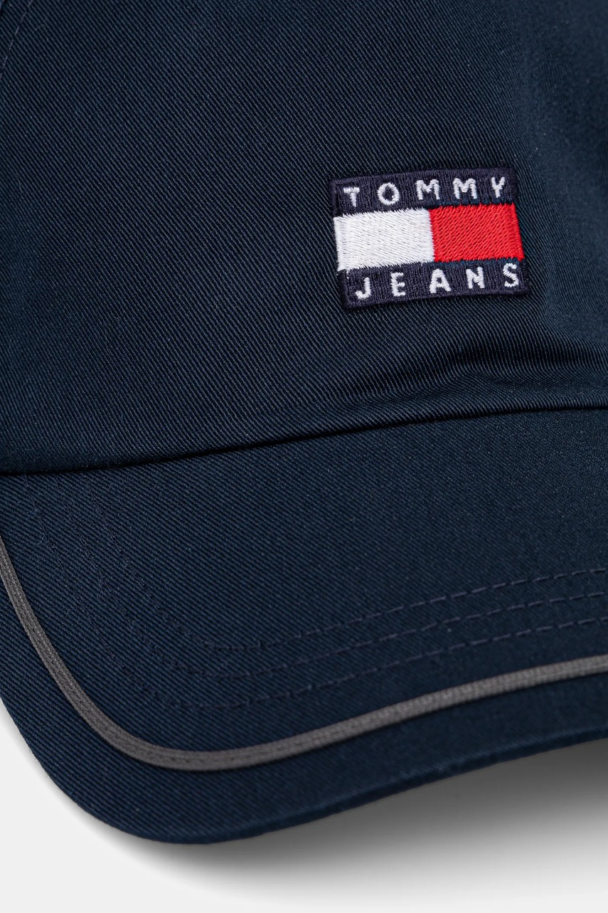 Кепка Tommy Jeans цвет синий с аппликацией AM0AM13287 Кепка Tommy Jeans цвет синий с аппликацией AM0AM13287