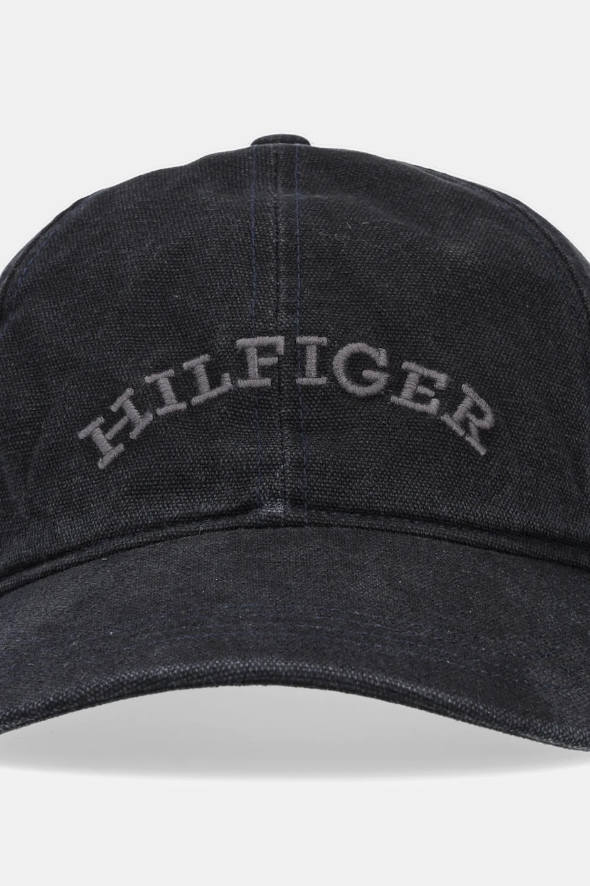 Хлопковая кепка Tommy Hilfiger цвет чёрный с аппликацией AM0AM13003 Хлопковая кепка Tommy Hilfiger цвет чёрный с аппликацией AM0AM13003