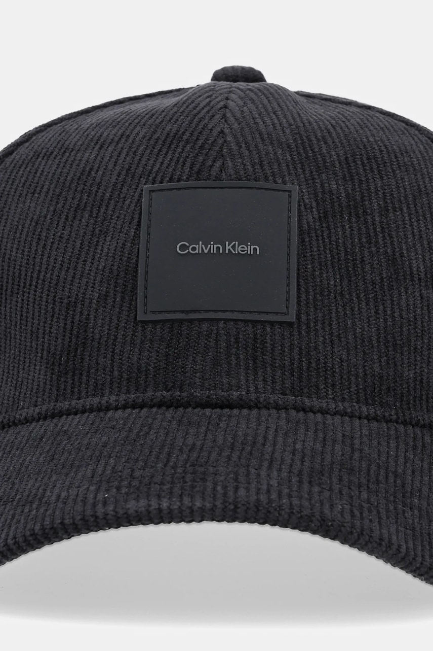 Вельветовая кепка Calvin Klein цвет чёрный с аппликацией K50K512612 Вельветовая кепка Calvin Klein цвет чёрный с аппликацией K50K512612
