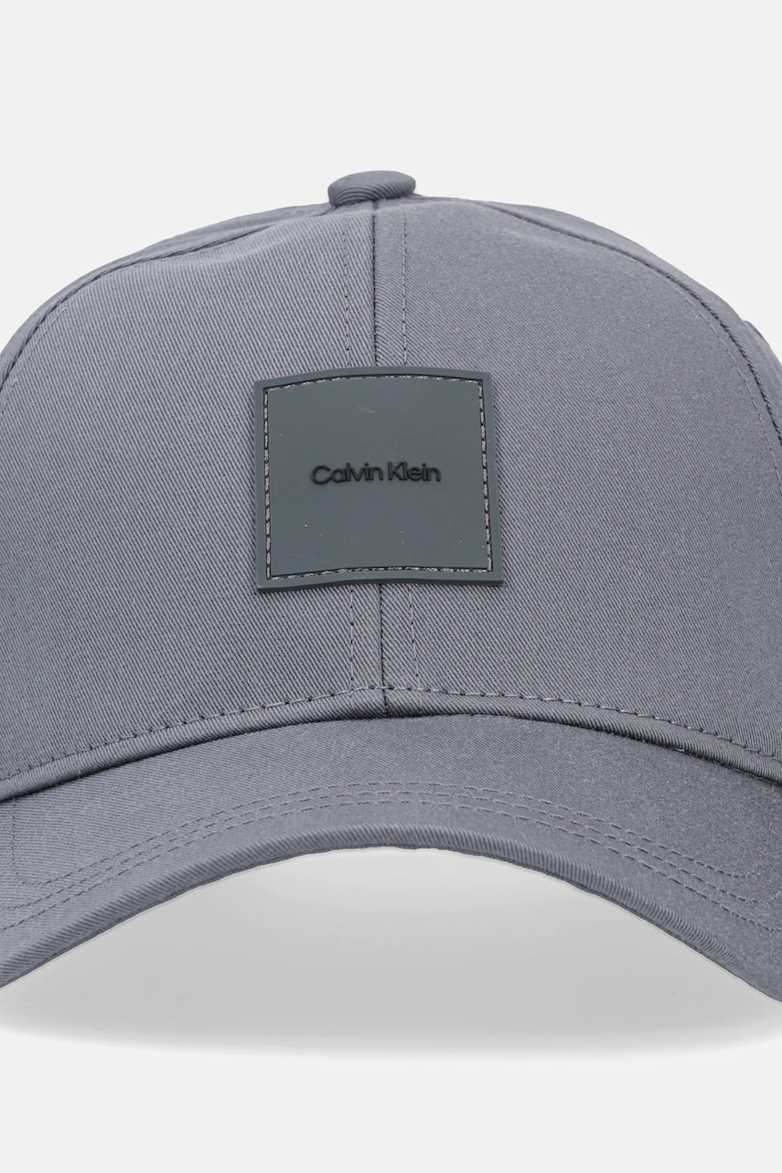Хлопковая кепка Calvin Klein цвет серый с аппликацией K50K512616 Хлопковая кепка Calvin Klein цвет серый с аппликацией K50K512616