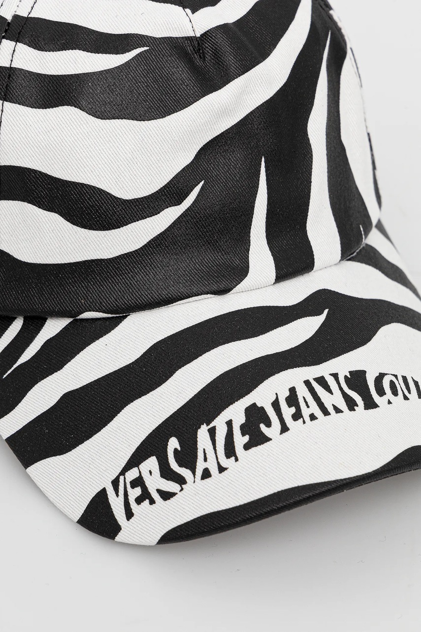 Хлопковая кепка Versace Jeans Couture цвет чёрный узор 78GAZK17 ZG368 Хлопковая кепка Versace Jeans Couture цвет чёрный узор 78GAZK17 ZG368
