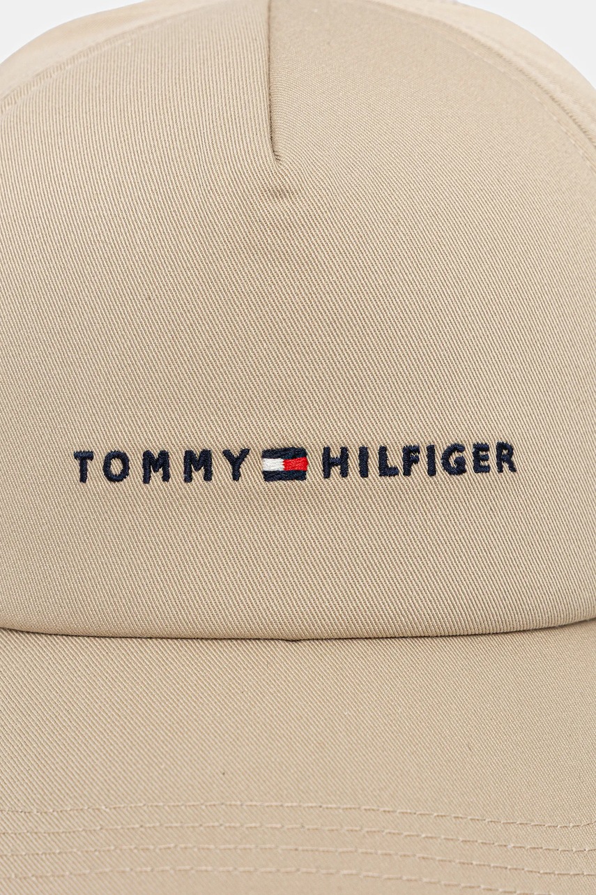 Хлопковая кепка Tommy Hilfiger цвет бежевый с аппликацией AM0AM13162 Хлопковая кепка Tommy Hilfiger цвет бежевый с аппликацией AM0AM13162