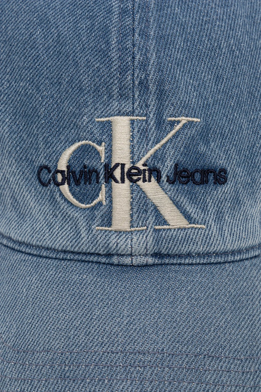 Джинсовая кепка Calvin Klein Jeans мужская с аппликацией LV04G5007G Джинсовая кепка Calvin Klein Jeans мужская с аппликацией LV04G5007G