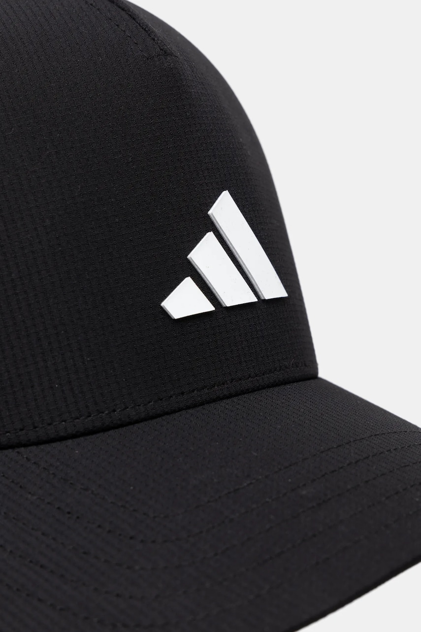 Кепка adidas Performance цвет чёрный с принтом JE3926 Кепка adidas Performance цвет чёрный с принтом JE3926