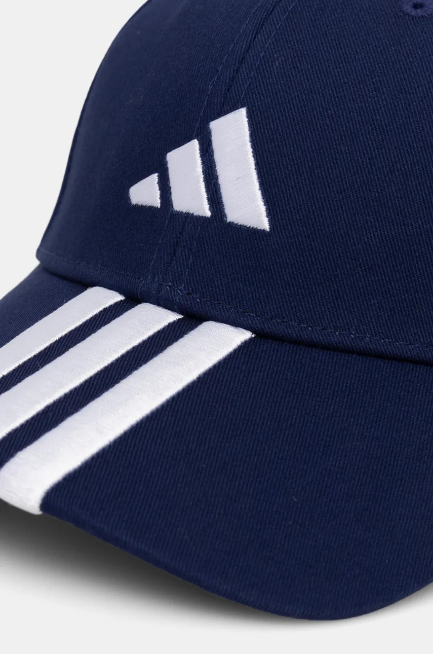 Хлопковая кепка adidas BBALL 3S CAP NL цвет синий с аппликацией JP0384 Хлопковая кепка adidas BBALL 3S CAP NL цвет синий с аппликацией JP0384