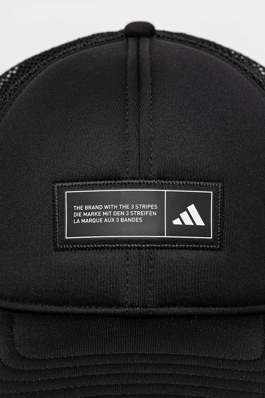 Кепка adidas SNAP TRUCK CAP цвет чёрный с аппликацией JE5658 Кепка adidas SNAP TRUCK CAP цвет чёрный с аппликацией JE5658