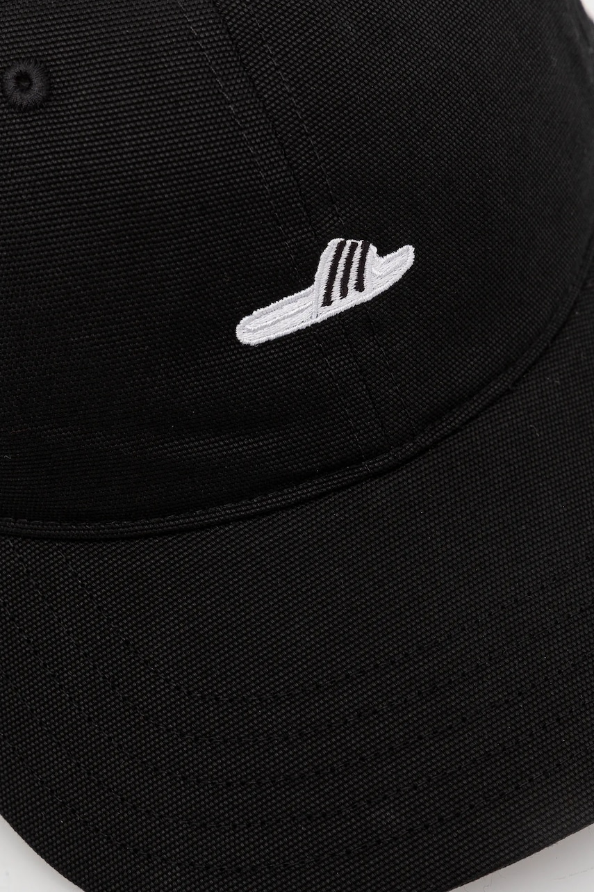 Кепка adidas DAD CAP EMBR цвет чёрный с аппликацией JG3657 Кепка adidas DAD CAP EMBR цвет чёрный с аппликацией JG3657