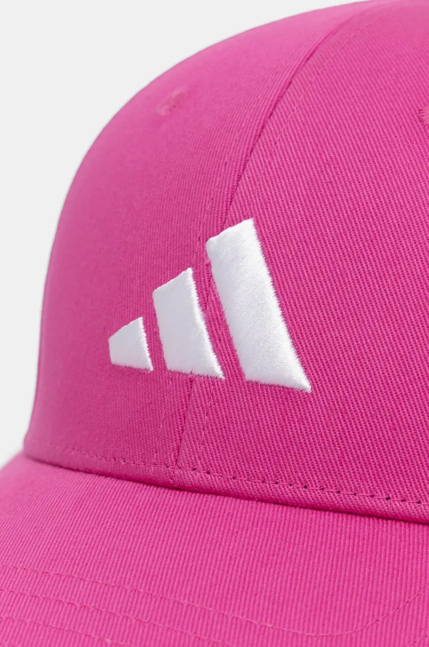 Хлопковая кепка adidas BB CAP COT NL цвет розовый с аппликацией JP0399 Хлопковая кепка adidas BB CAP COT NL цвет розовый с аппликацией JP0399