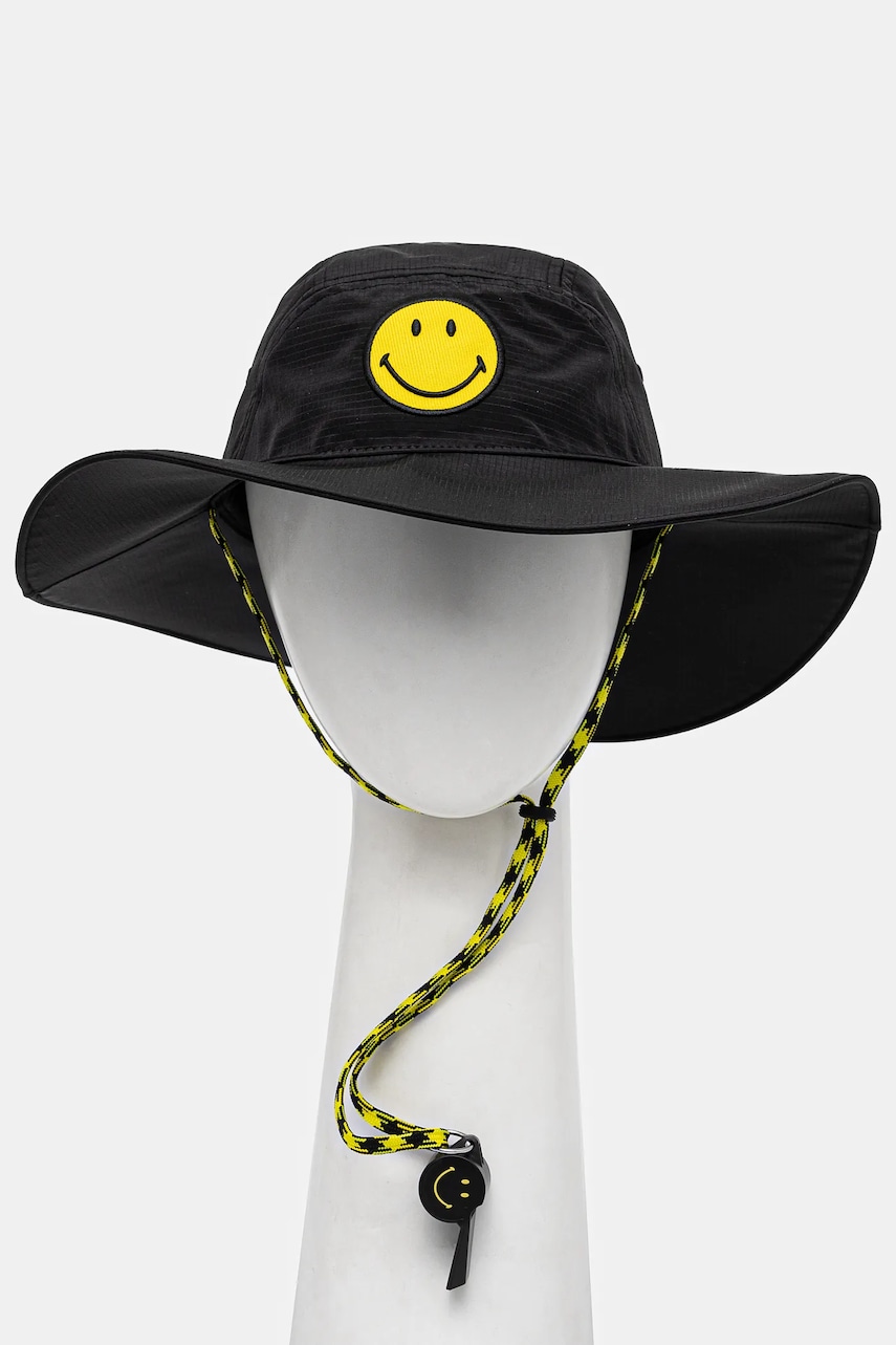 Шляпа adidas Originals X Smiley цвет чёрный JD1003 Шляпа adidas Originals X Smiley цвет чёрный JD1003