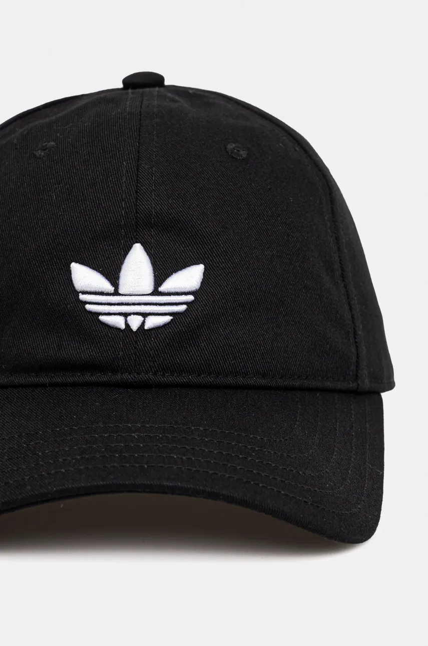 Хлопковая кепка adidas Originals BASEBALL AC цвет чёрный с аппликацией JC6023 Хлопковая кепка adidas Originals BASEBALL AC цвет чёрный с аппликацией JC6023