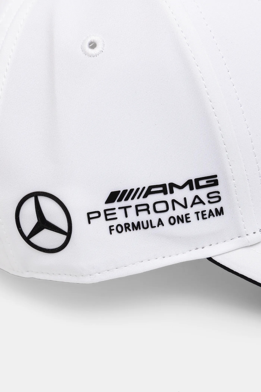 Кепка adidas x Mercedes цвет белый с аппликацией JW6270 Кепка adidas x Mercedes цвет белый с аппликацией JW6270