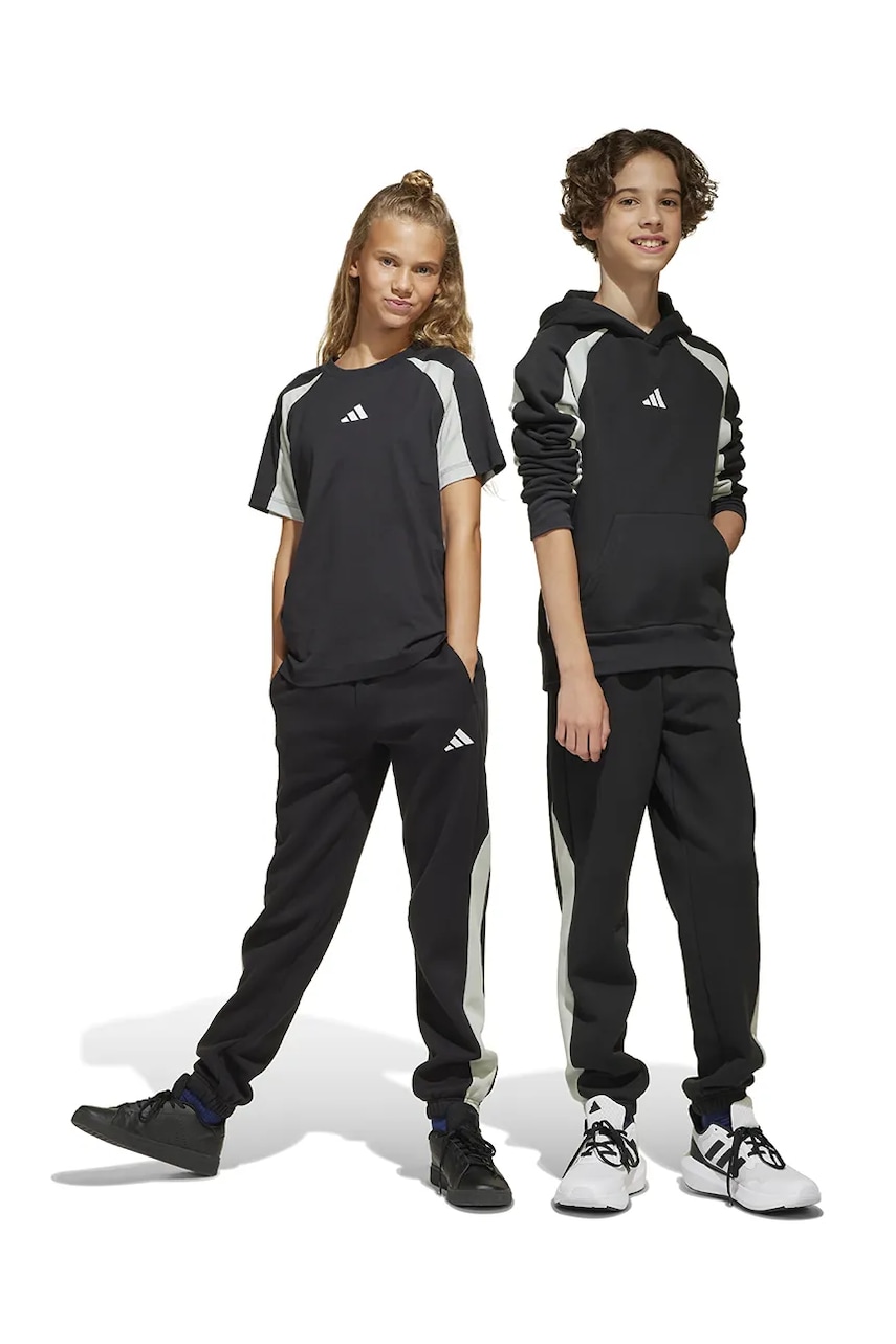 adidas pantaloni de trening pentru copii culoarea negru, cu imprimeu, JC7531 adidas pantaloni de trening pentru copii culoarea negru, cu imprimeu, JC7531