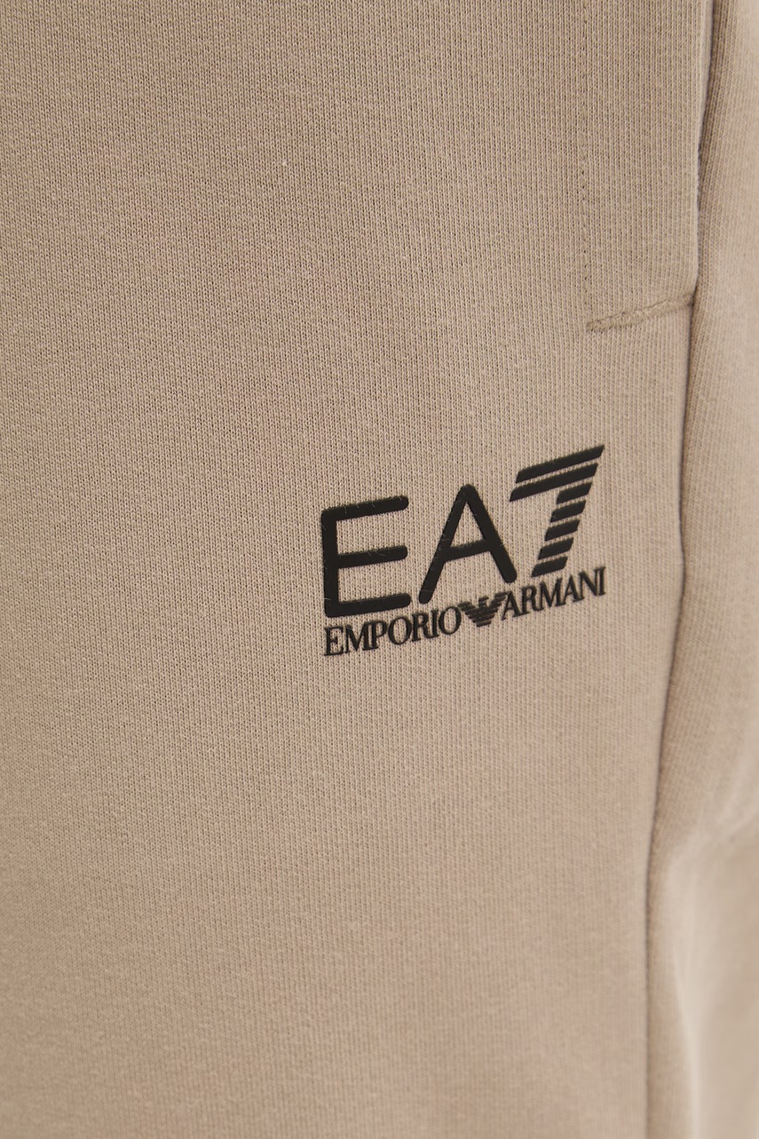 Bavlnená tepláková súprava EA7 Emporio Armani.