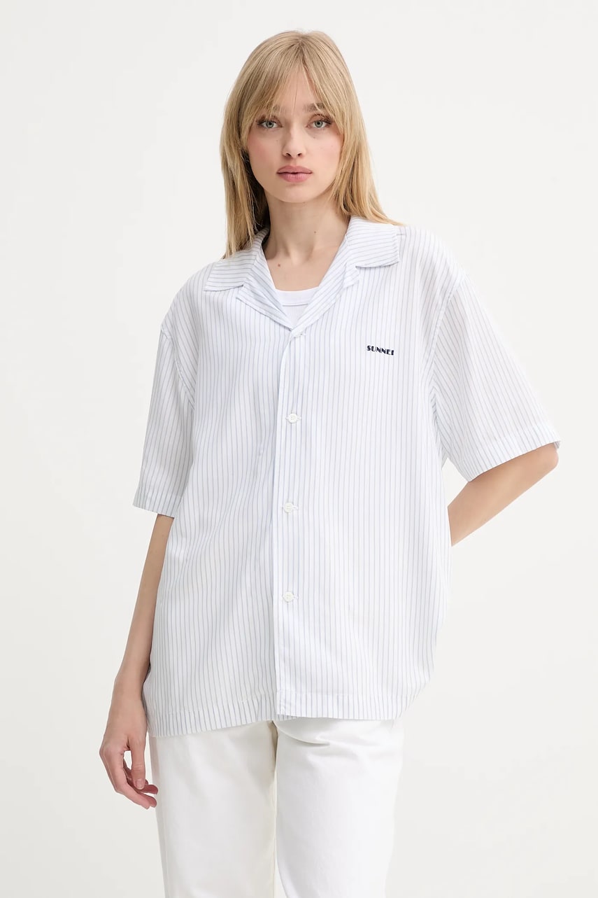 Sunnei cămașă culoarea alb, cu guler clasic, relaxed, RTWXSHR030 Sunnei cămașă culoarea alb, cu guler clasic, relaxed, RTWXSHR030