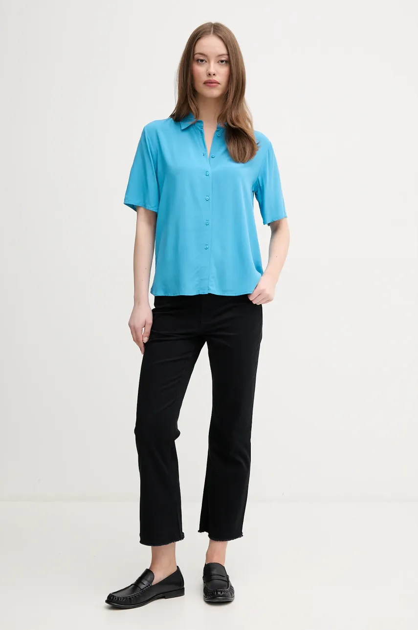 Рубашка United Colors of Benetton женская regular классический воротник 5WPWDQ0B1 Рубашка United Colors of Benetton женская regular классический воротник 5WPWDQ0B1
